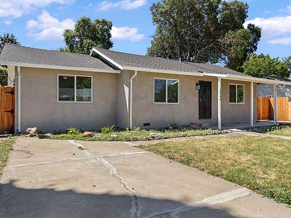 2nd image of 2346 E Hackberry St