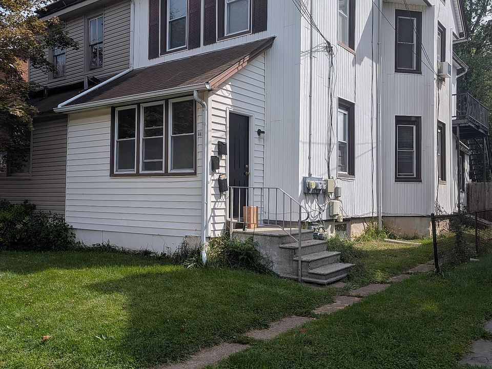 1st image of 115 S Chestnut St #3