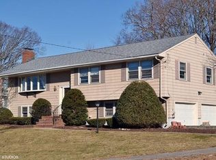 38 Robinwood Rd, Norwood, MA 02062