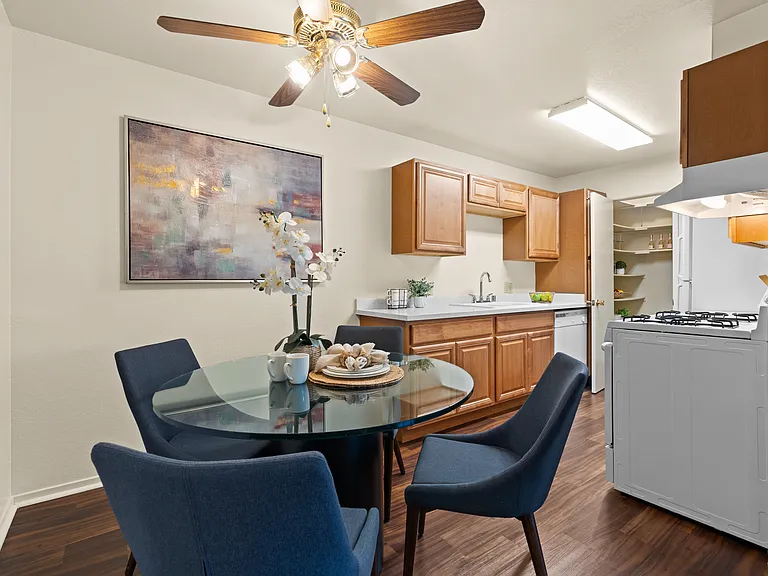 Plum Orchard Apartments — Photo 42