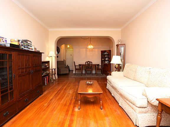 5th image of 3515 84th St APT 2I
