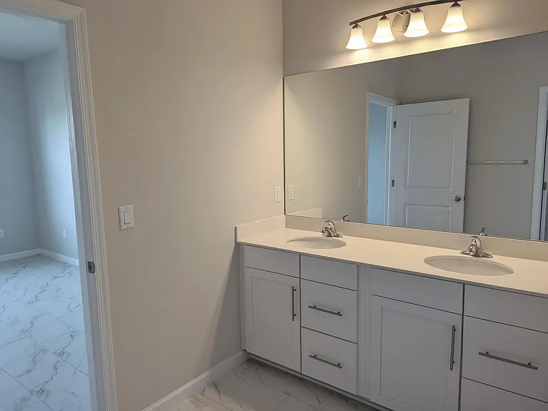 10597 SW Vasari Way — Photo 9