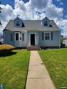 21 Woodland Drive, Hasbrouck Heights, NJ, 07604