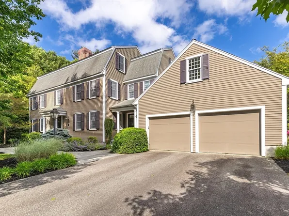 1-1A Turner Dr, North Reading, MA 01864