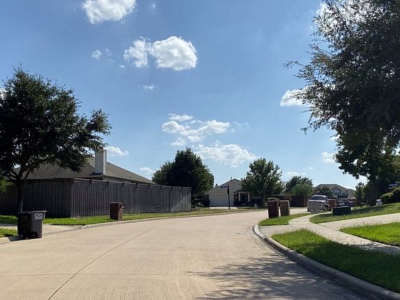 4th image of 5116 Willow Bend Ln