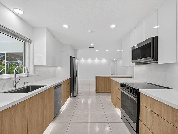 4th image of 4599 Brady Boulevard
