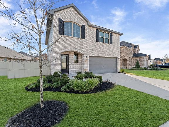 3rd image of 16875 Pink Wintergreen Dr
