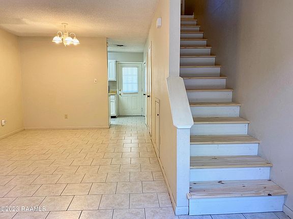 3rd image of 204 Wilkie St