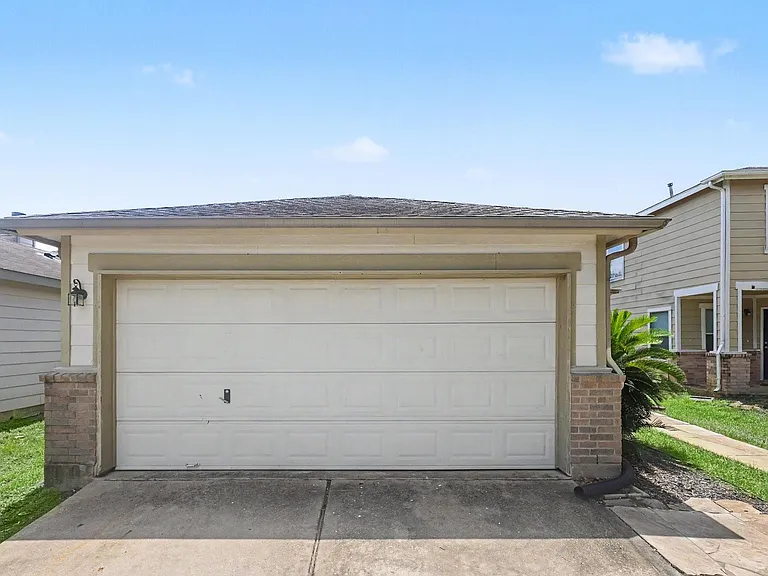 11419 Flying Geese Ln — Photo 1