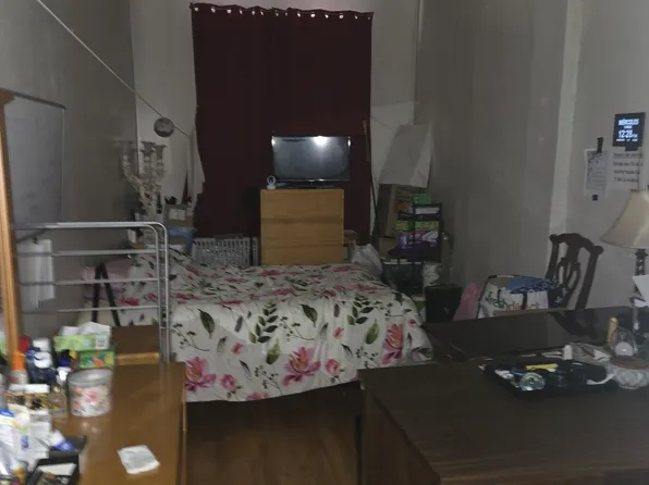 1530 Gates Avenue image 7 of 19