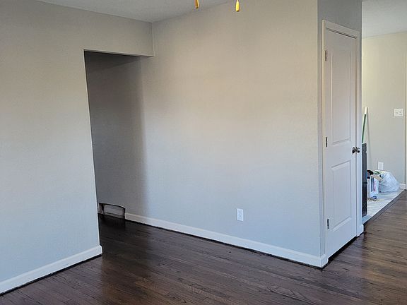 4th image of 4721 E 45th St