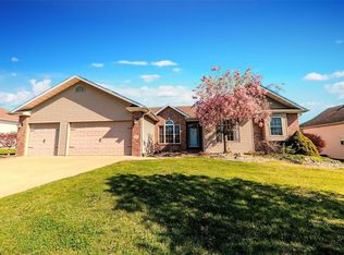 8824 Wildewood Dr, Worden, IL 62097