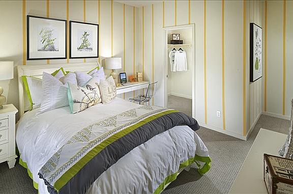 Secondary bedroom with large walk-in closet