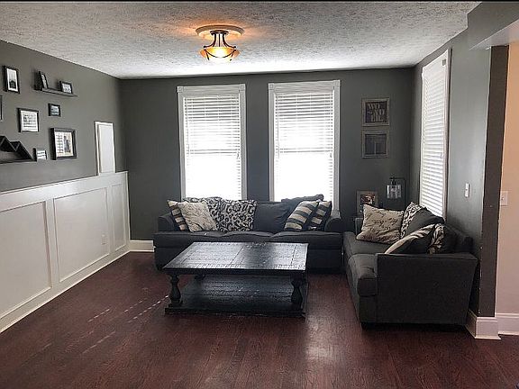 4th image of 475 Stanley Ave