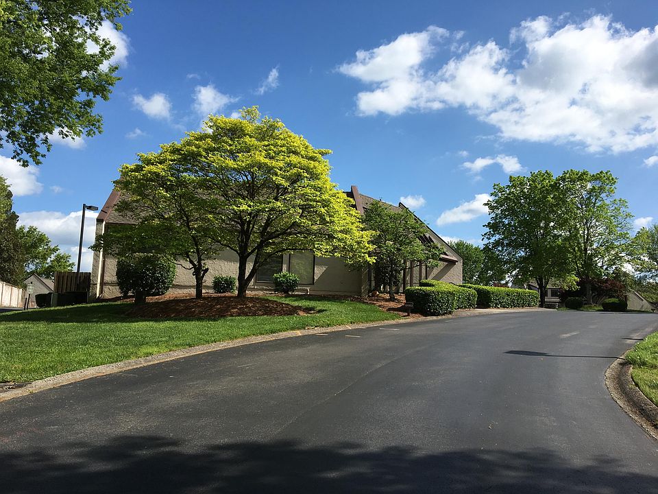 2nd image of 1232 Orleans Dr