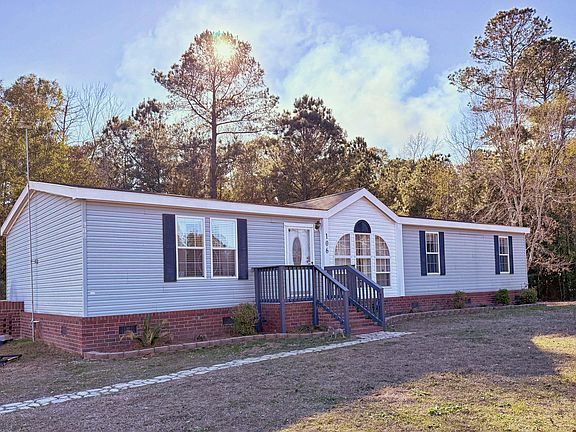 3rd image of 106 Airborne Way