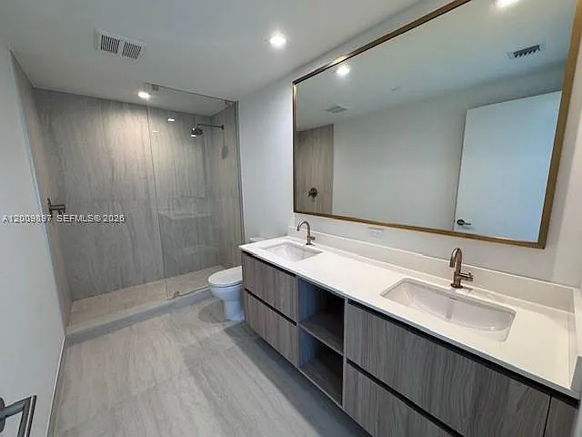 77 SE 5th St #1806 — Photo 16