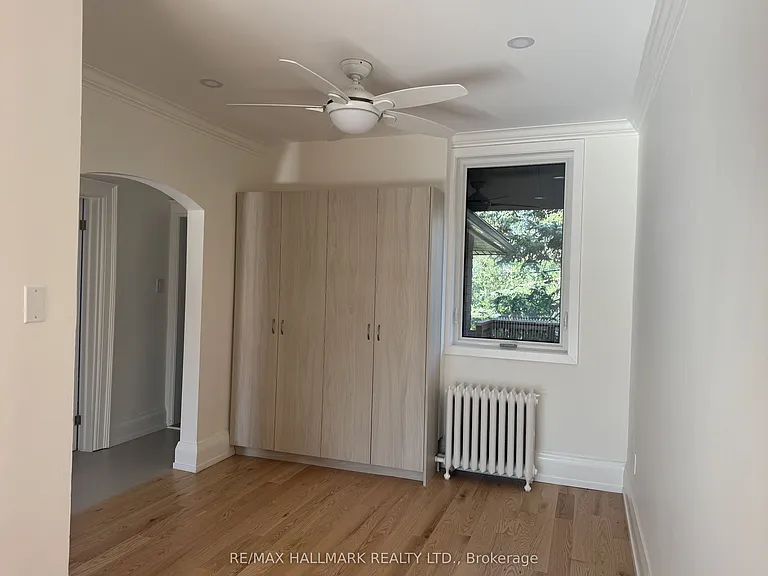 553 Broadview Ave #UPPER — Photo 8