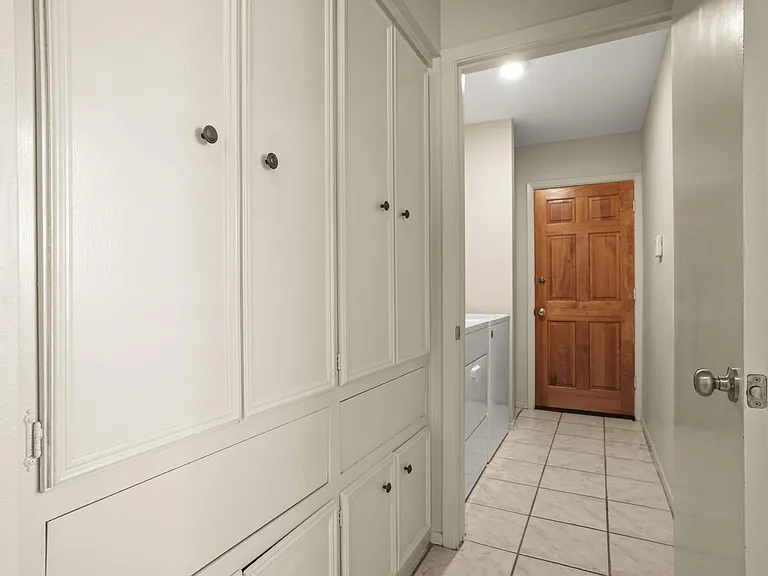 7302 Sevilla Dr — Photo 20