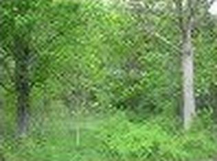 5690 Ike Dixon Rd, Camillus, NY 13031