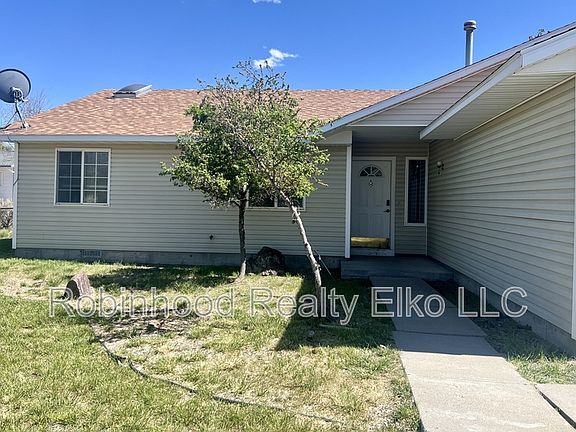 4th image of 132 Flora Pl