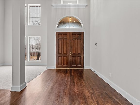 4th image of 3000 Cedar Ridge Dr
