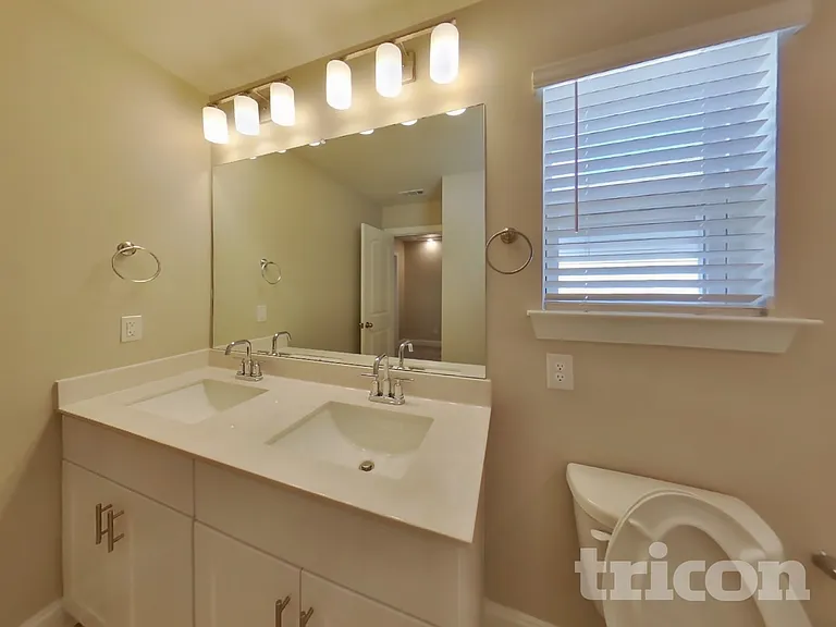 1331 Carriage Park Dr — Photo 19