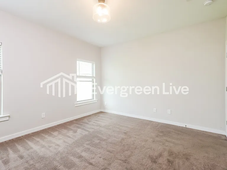 11111 Summerchase Loop — Photo 7