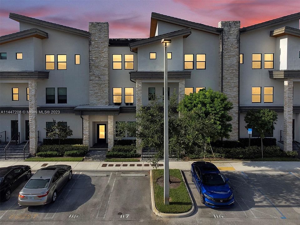 1st image of 10473 NW 82nd St #8