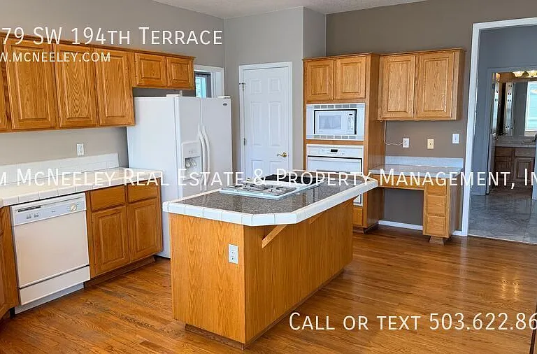 7679 SW 194th Ter — Photo 8