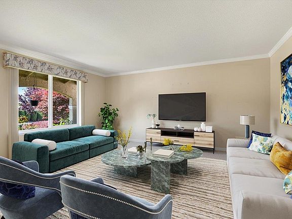 4th image of 2883 Helmsley Dr