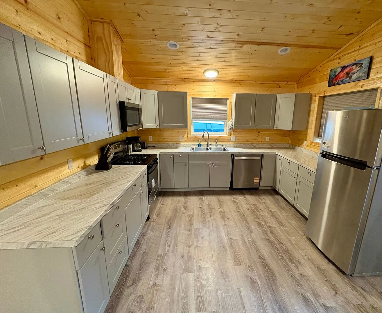 Furnished Seasonal Rental — Photo 2