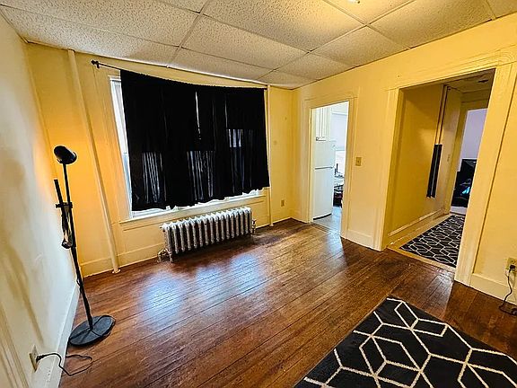 2nd image of 75 West St #6