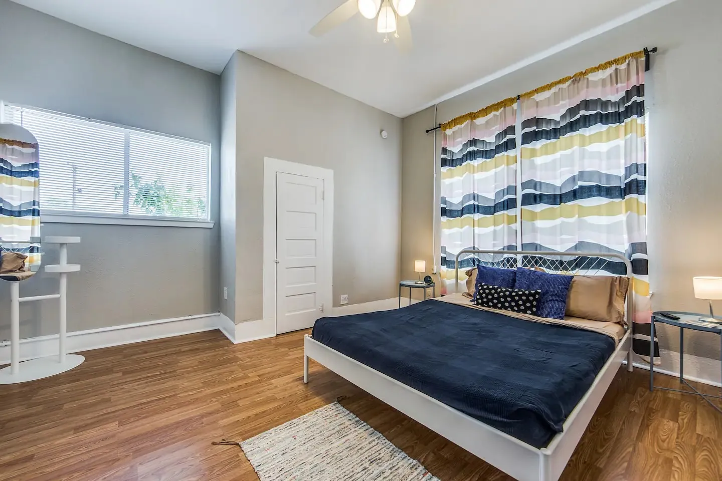 1 bed, 725 sqft, $1,000 — Photo 3