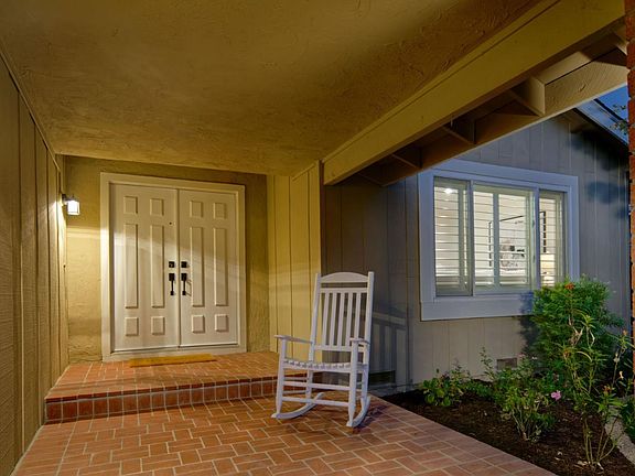 2nd image of 823 Portswood Cir