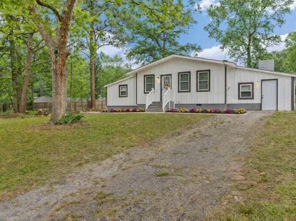1001 Helms Pl, Raleigh, NC 27610