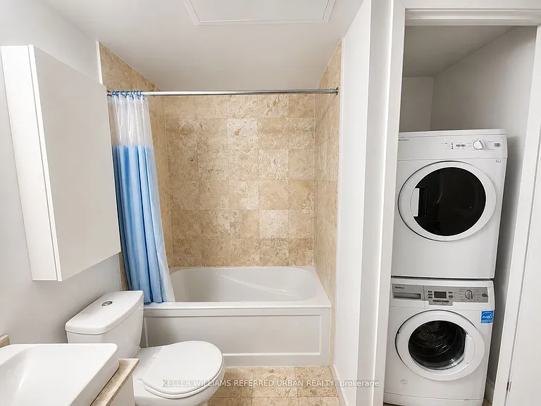 14 York St #4309 — Photo 9