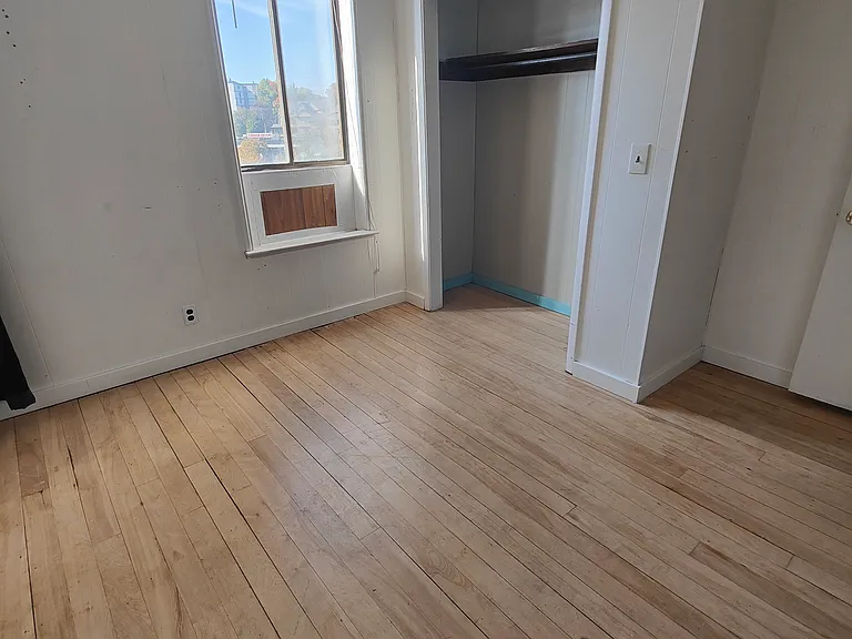 115 Main St #6 — Photo 9