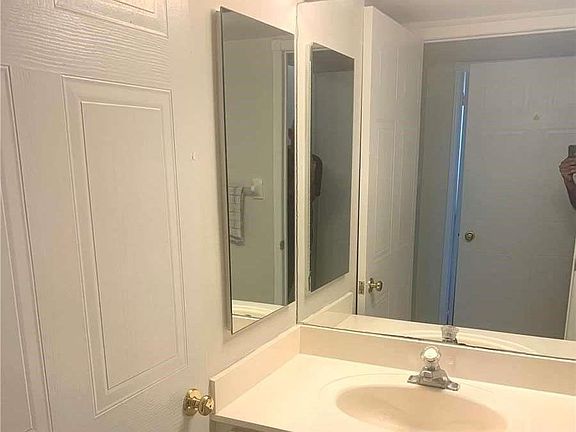 4th image of 135 Hillcrest Ave #1615