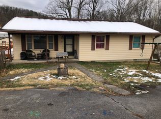 29 Halstead St, Ansted, WV 25812