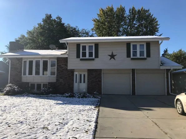 14727 Arbor St, Omaha, NE 68144