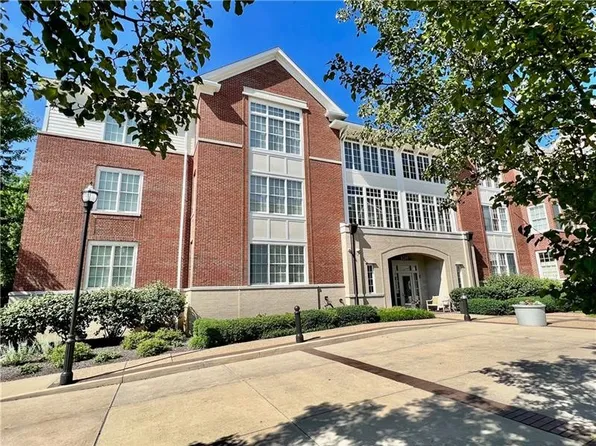 1219 Crescent Pl APT 3D, Pittsburgh, PA 15217