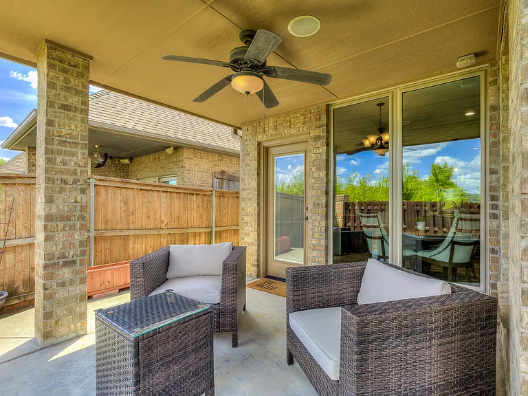 11804 Volterra Way — Photo 25