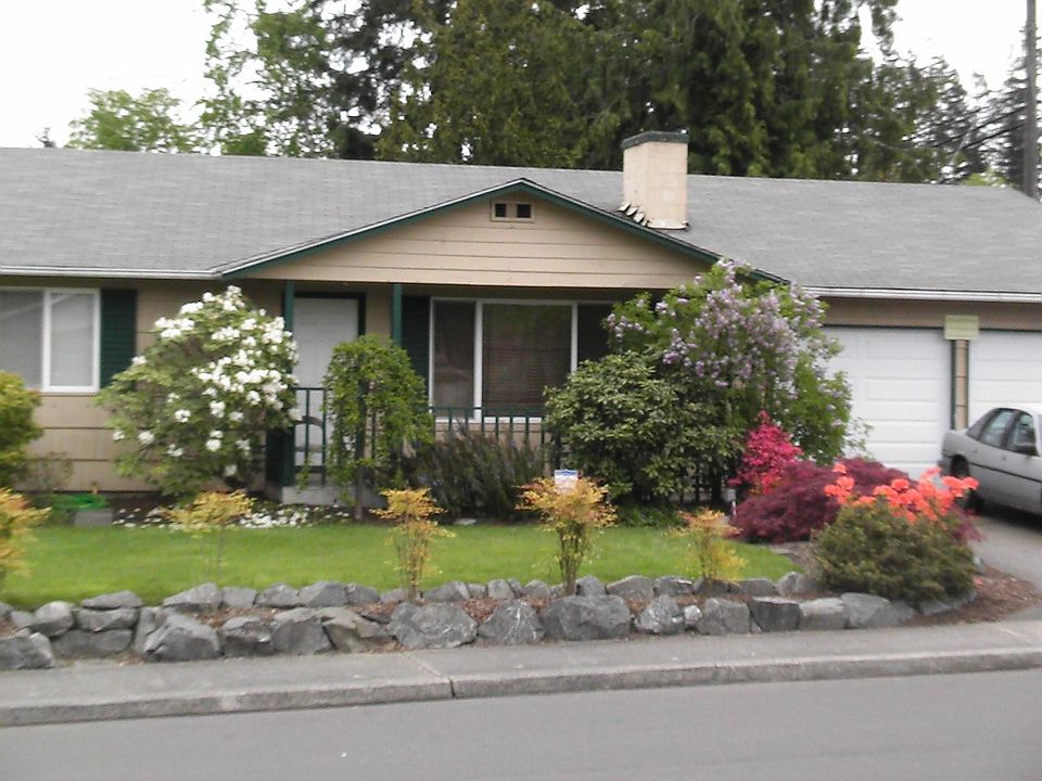 2nd image of 22701 42nd Pl W