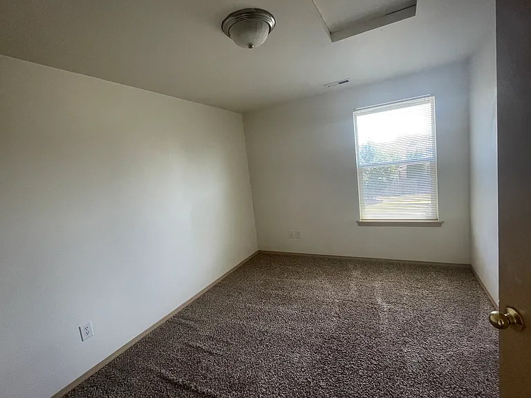 3008 Arbor St — Photo 11