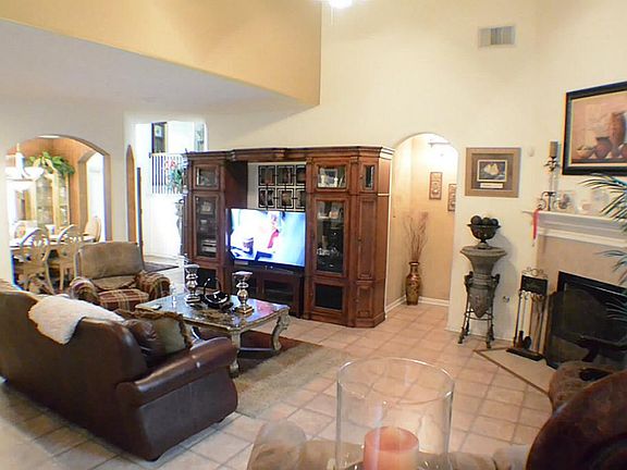 5th image of 4419 Greens Orchard Dr