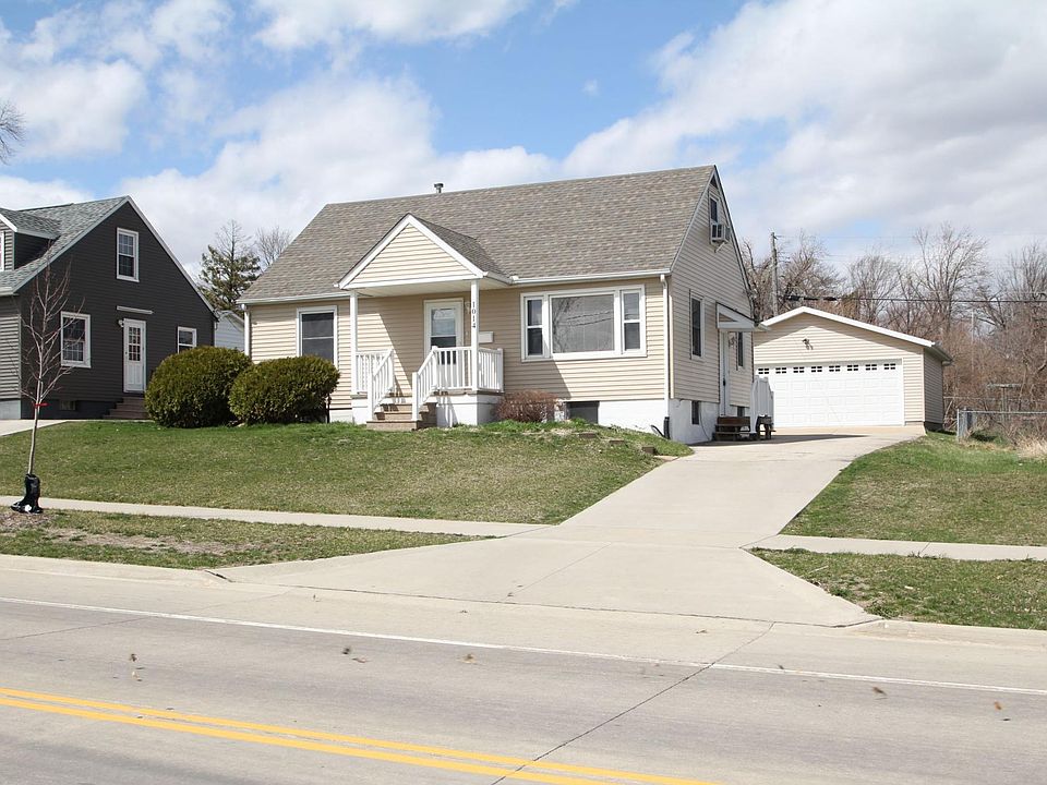 Beautiful Story and a Half Home with 2 1/2 Car Garage