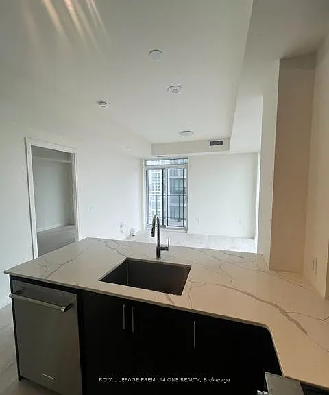 8960 Jane St #1920 — Photo 11
