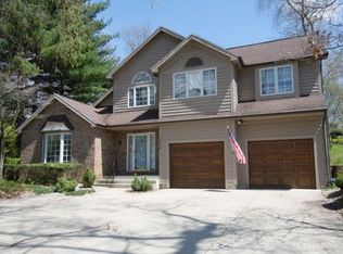 1316 Black Oak Dr, South Bend, IN 46617