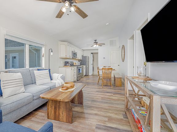 5th image of 512 E 14th St #2